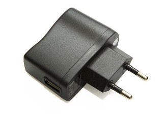 AC adaptér